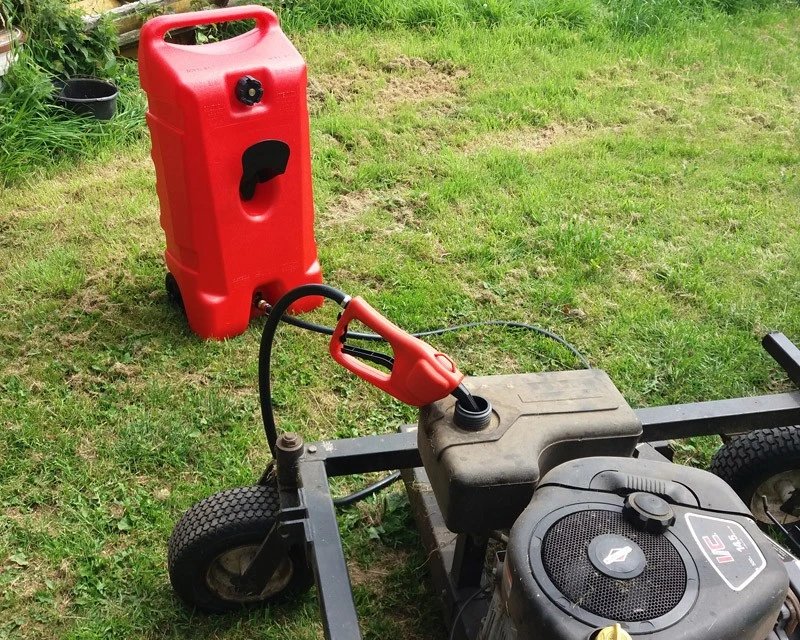 Benzindunk / Dieseltank 53 Liter Med Hjul Og Pumpepistol 6 Benzindunk / Dieseltank 53 Liter Med Hjul Og Pumpepistol - Billede 6