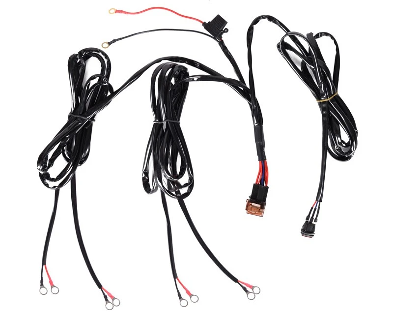 Monteringsledning Med 80A Relæ Og Vippekontakt - 4 Udtag 1 Monteringsledning Med 80A Relæ Og Vippekontakt - 4 Udtag